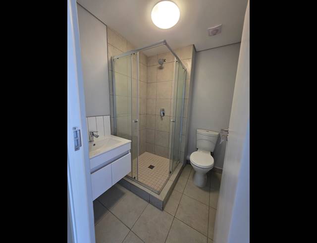 2 BEDROOM APARTMENT TO LET IN HILLCREST CENTRAL